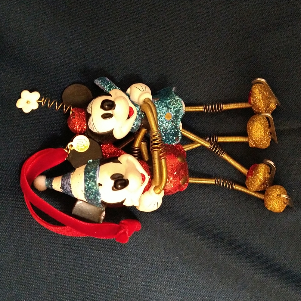 Disney Spring Skiing Mickey & Minnie Ornament